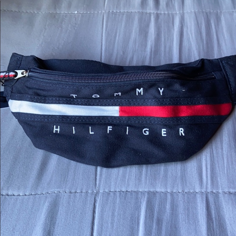Tommy Hilfiger Navy Sling Bag (Fanny Pack)